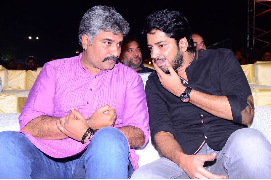 Maharshi-Movie-Pre-Release-Event